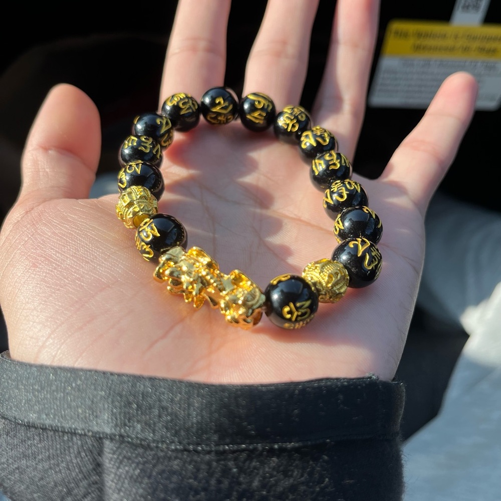 Goldsign Black and Gold Beaded Bracelet